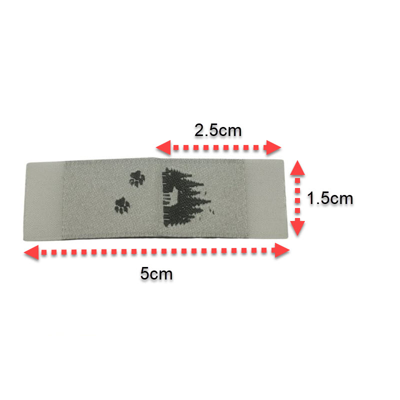 Kreativartikel.ch Weblabel mit annähkante Bär im Wald Tatzen Wendelabel 15 x 25mm 630 0021 000 Abmessungen