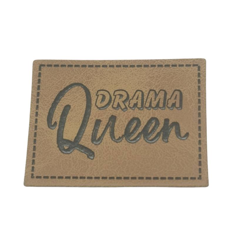 Kreativartikel.ch Kunsteleder Label 4 x 3 cm Drama Queen 629 3412 000