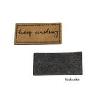 Kreativartikel.ch Kunstleder Label 4 x 2 cm keep smiling 629 3422 000 Rückseite