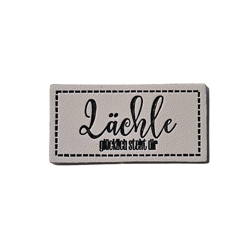 Kreativartikel.ch Kunstleder Label 4 x 2 cm Lächle glücklich steht dir 629 3447 000