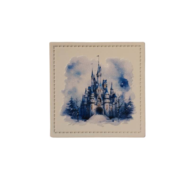 Kreativartikel.ch Kunstleder Label 4 x 4 cm Winterschloss 629 3462 000