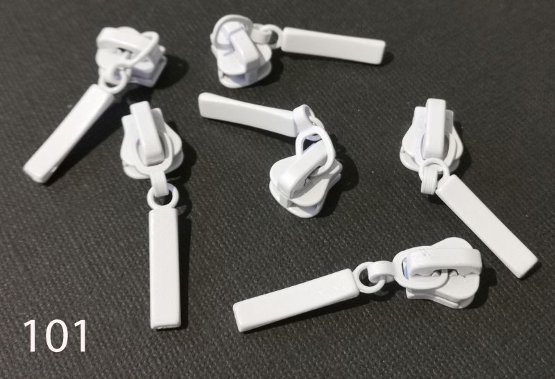 Zipper (Schieber) 5 mm mit Anhänger grob - Diverse Farben